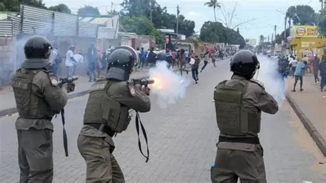 Relatório revela padrão enraizado de violações da liberdade de imprensa por agentes do Estado